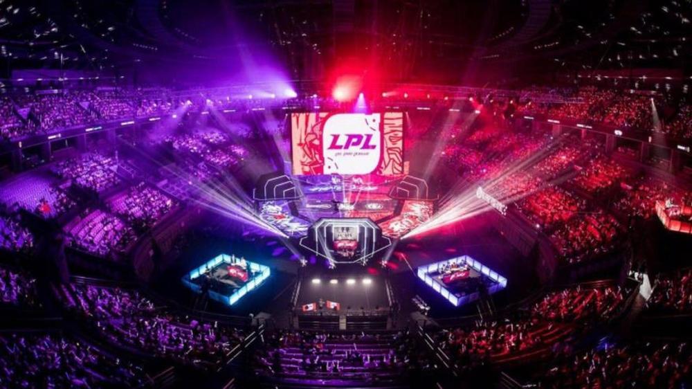 LPL季后赛TES对阵JDG：BO5赛制下的战队实力分析与比赛结果预测